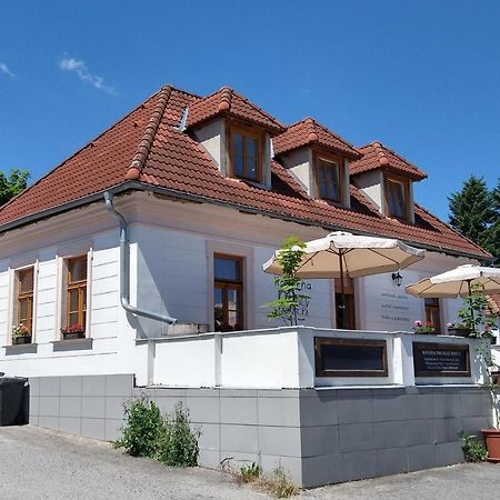 Apartmány Malý mnich Mníšek pod Brdy Exteriér fotografie
