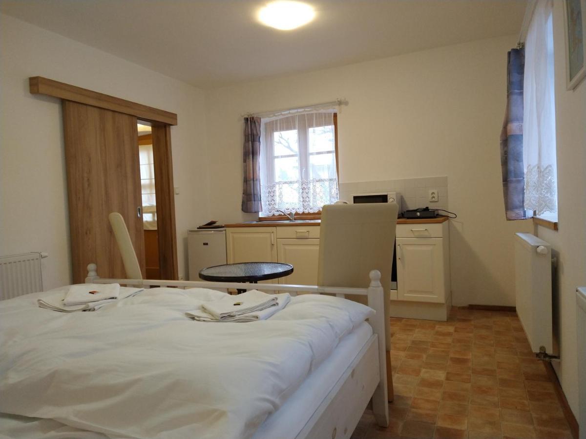 Apartmány Malý mnich Mníšek pod Brdy Exteriér fotografie